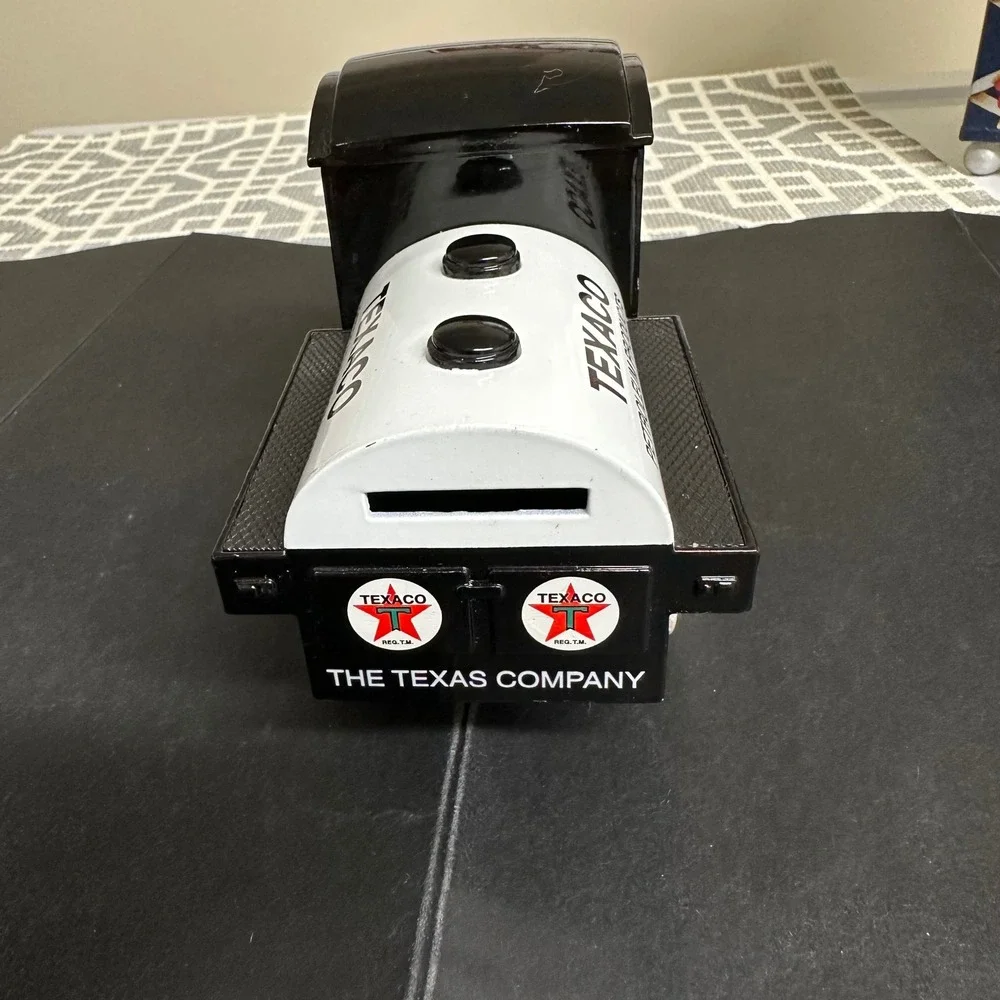 1912 Ford Texaco Oil Tanker Delivery Car Coin Bank w/ Key‎ GearBox Toys Vintage